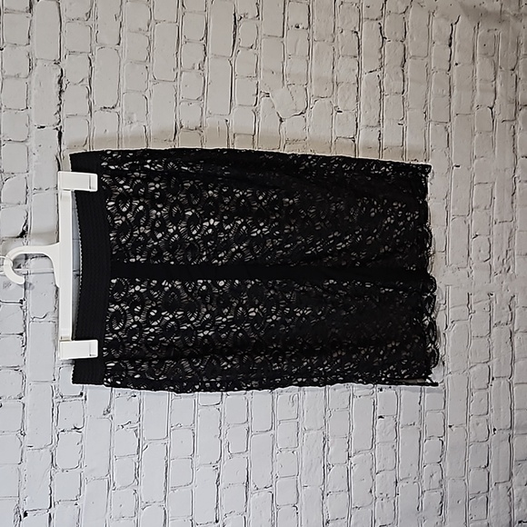 Black lace pencil skirt - Picture 1 of 10